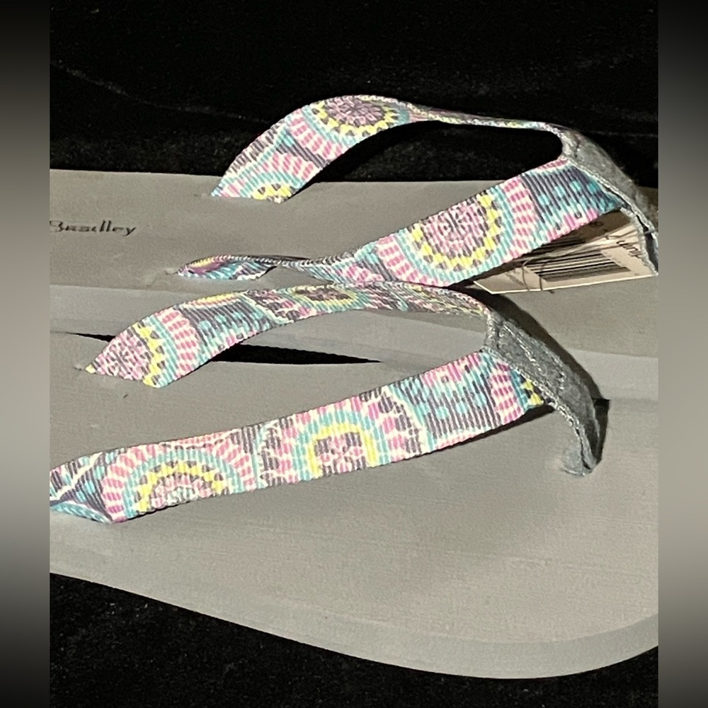 Vera Bradley Webbing Strap Flip Flops Medium  7-8 NWT Gray